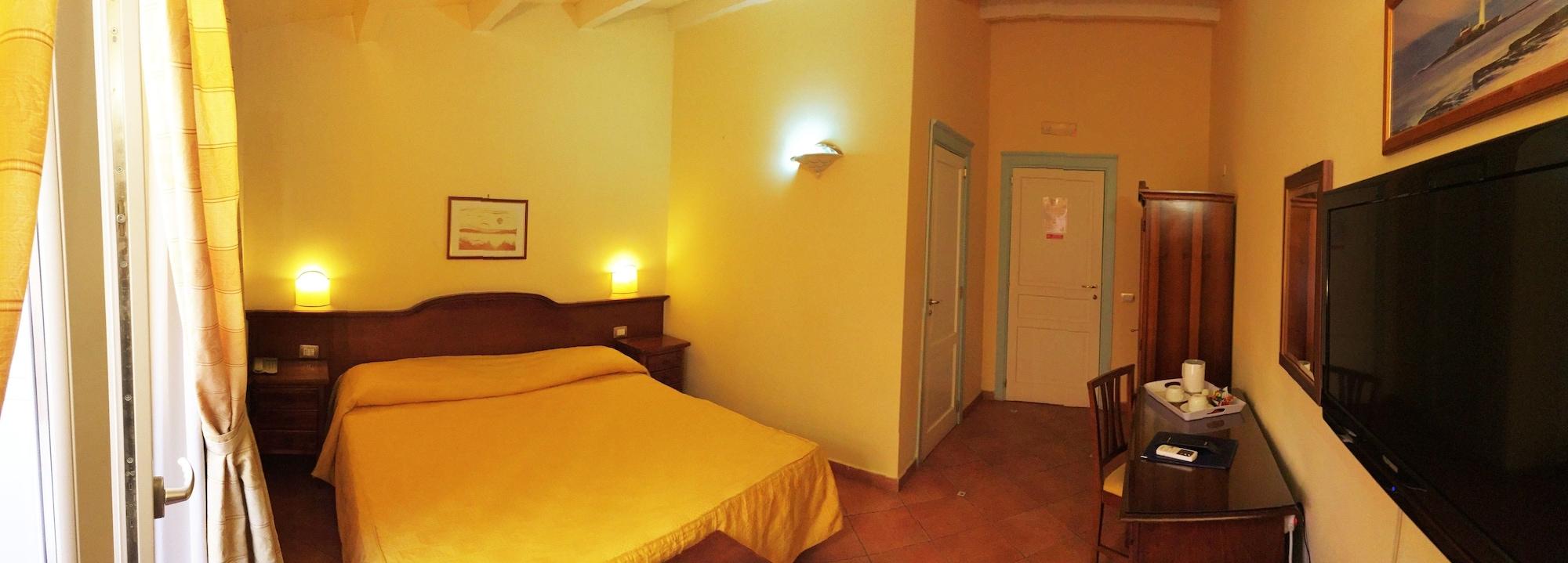 Hotel Mediterraneo Syracuse Екстер'єр фото