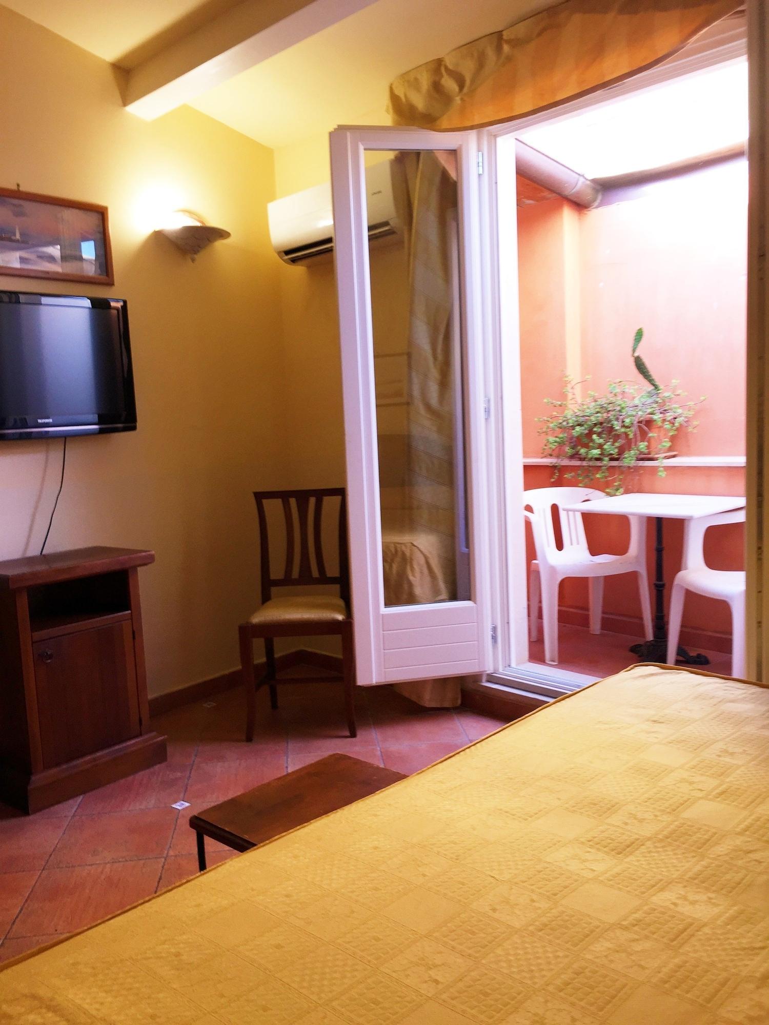 Hotel Mediterraneo Syracuse Екстер'єр фото
