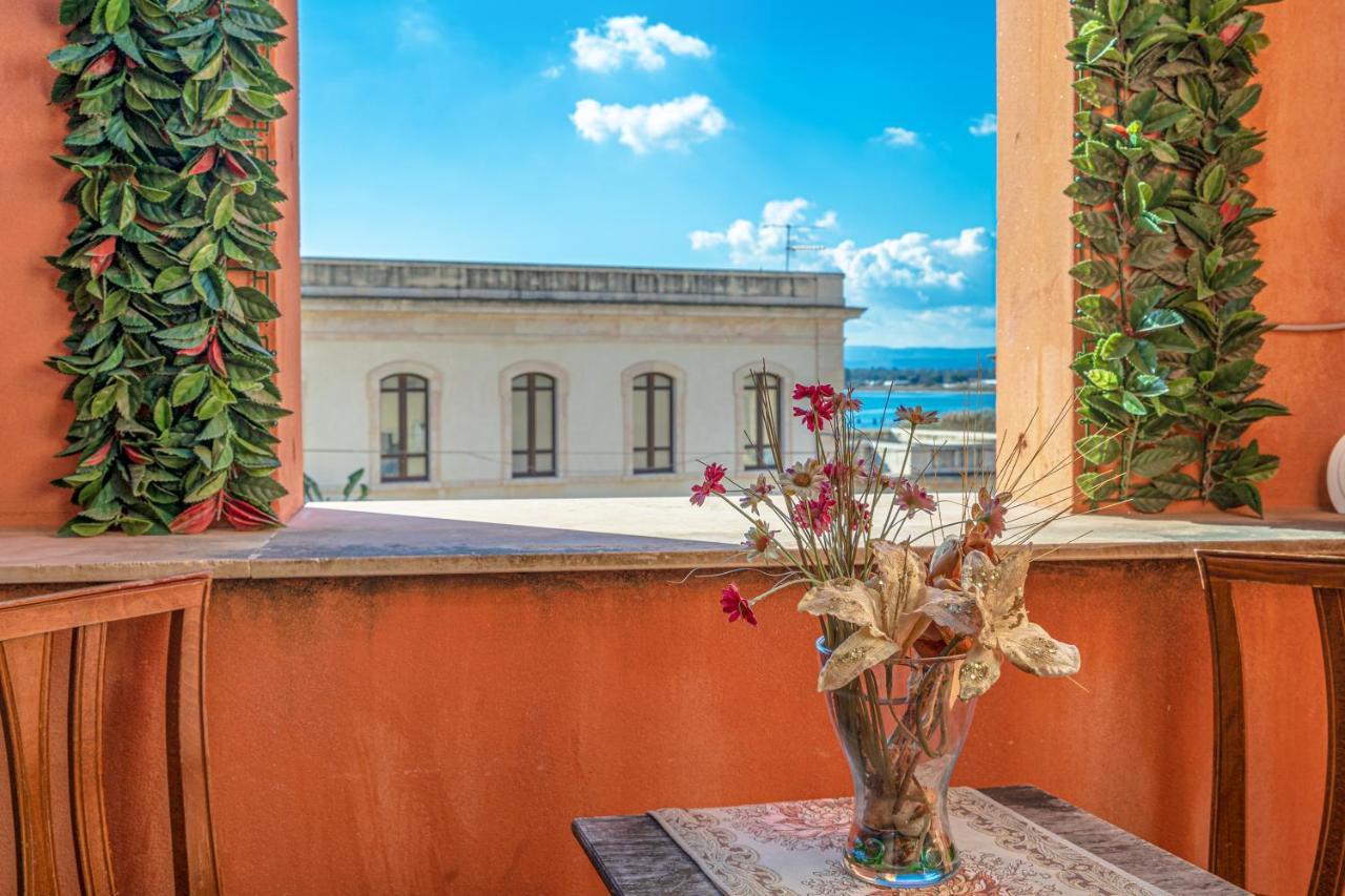 Hotel Mediterraneo Syracuse Екстер'єр фото