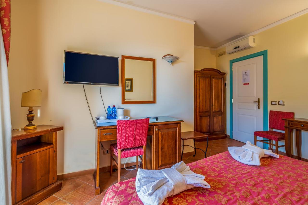 Hotel Mediterraneo Syracuse Екстер'єр фото