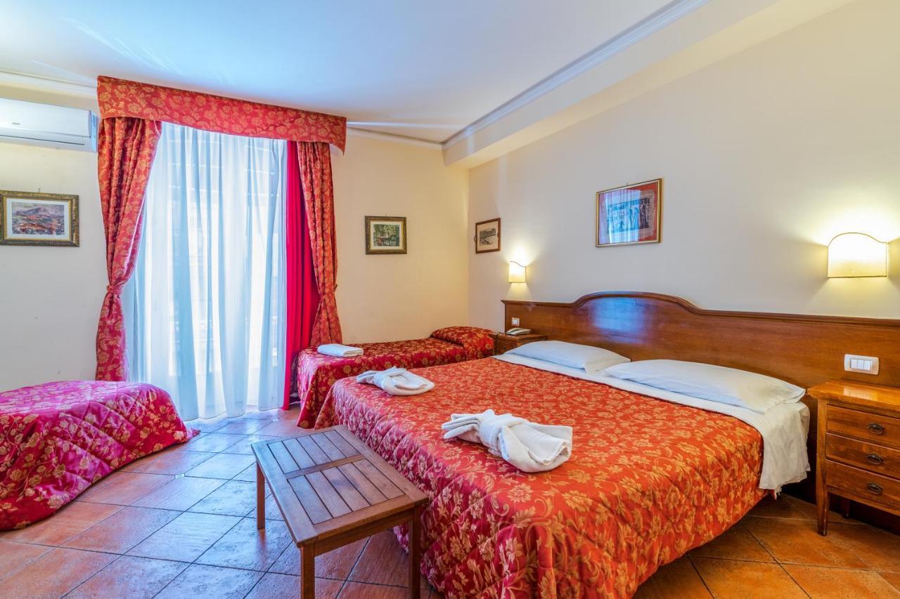 Hotel Mediterraneo Syracuse Екстер'єр фото