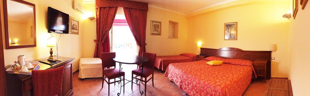 Hotel Mediterraneo Syracuse Екстер'єр фото