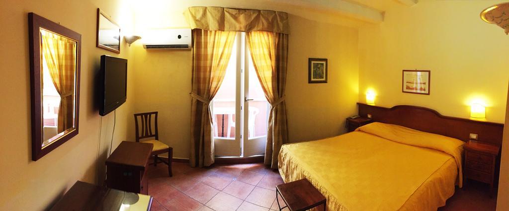 Hotel Mediterraneo Syracuse Екстер'єр фото